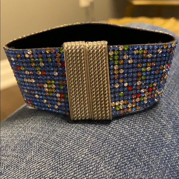 💥💥 SOLD 💥💥 Magnetic close sparkly colourful cuff bracelet - Picture 1 of 8